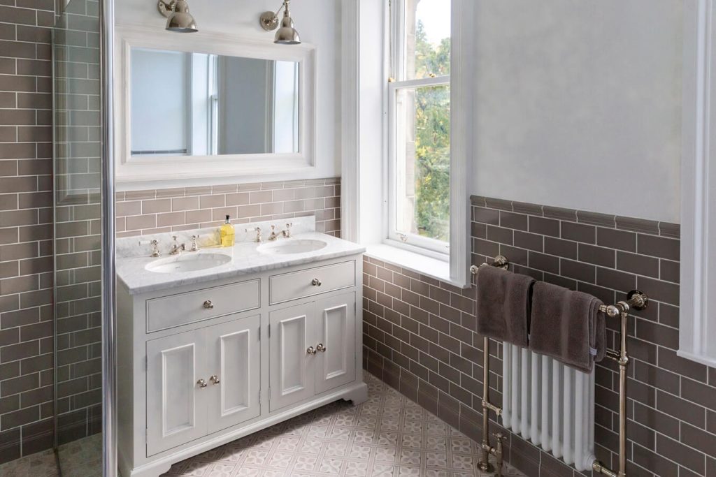 How to keep your bathroom warm in winter